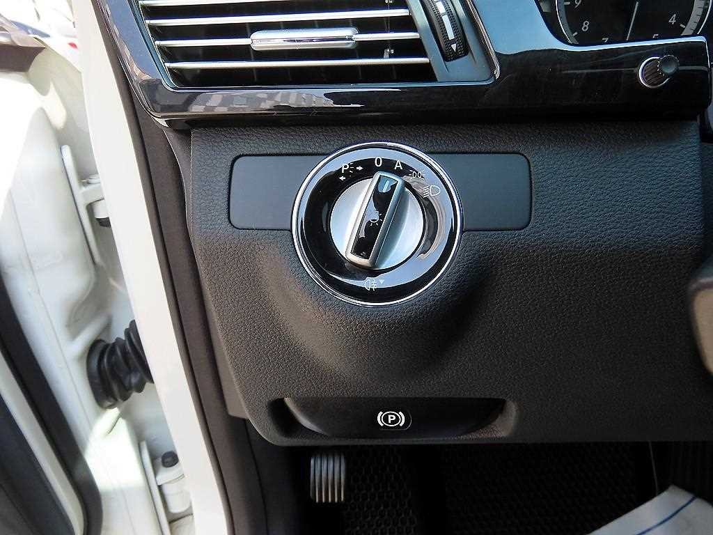 벤츠 E 클래스 E-클래스 W212 E350 이미지 11