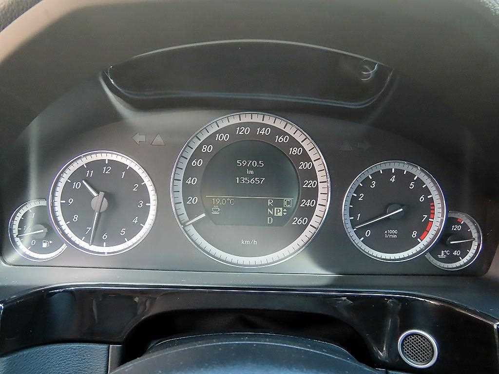 벤츠 E 클래스 E-클래스 W212 E350 이미지 9
