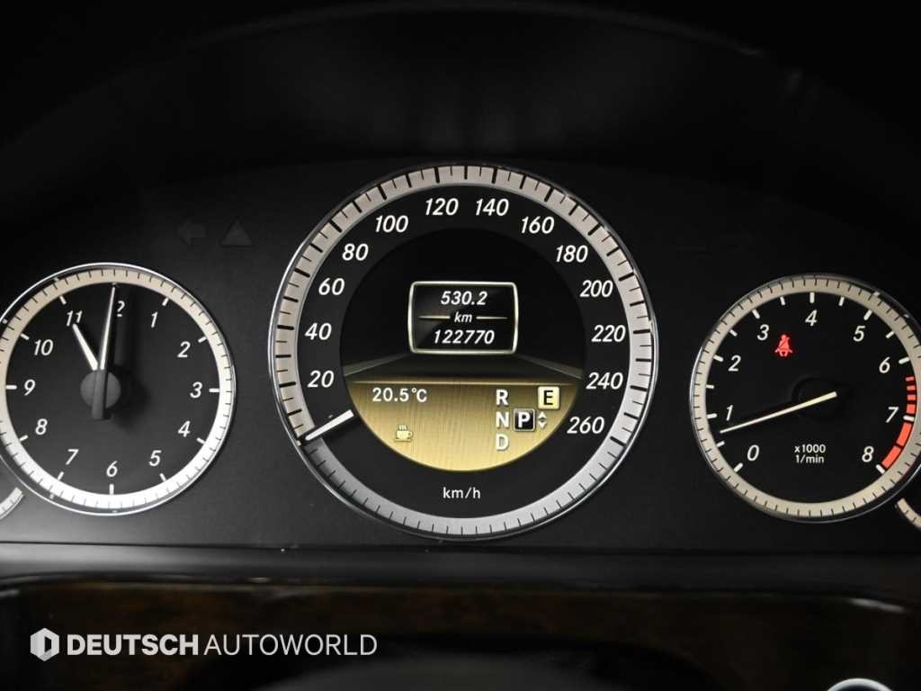 벤츠 E 클래스 E-클래스 W212 E200 CGI 이미지 8