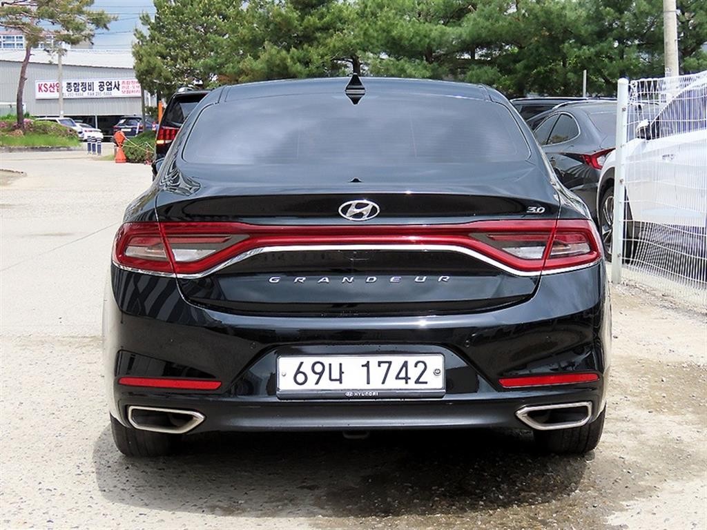 현대 그랜저 그랜저 IG 2.4 GDI 프리미엄 기본형 이미지 4