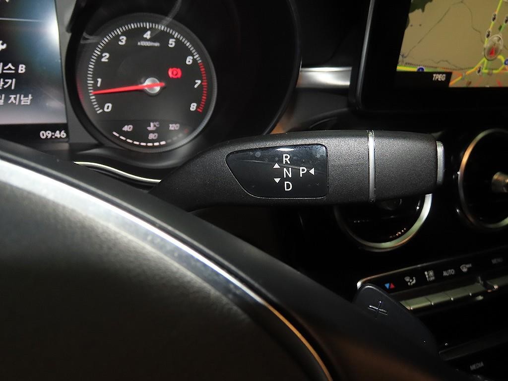 벤츠 C 클래스 C클래스 W205 C200 아방가르드 이미지 12