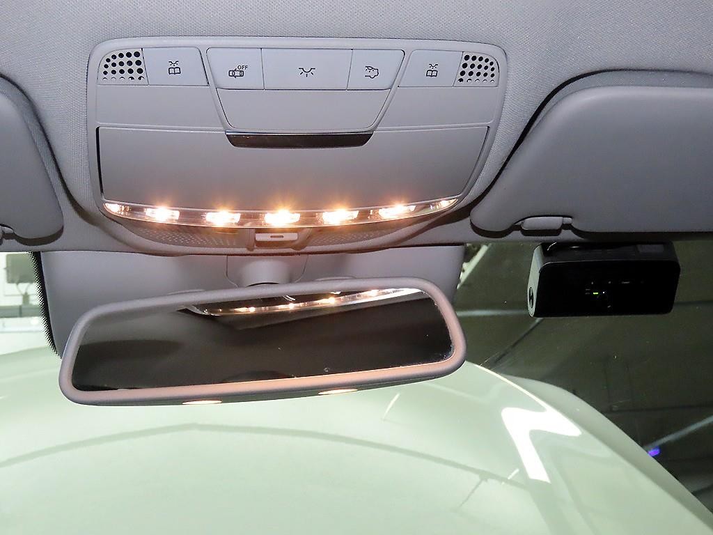 벤츠 C 클래스 C클래스 W205 C200 아방가르드 이미지 16