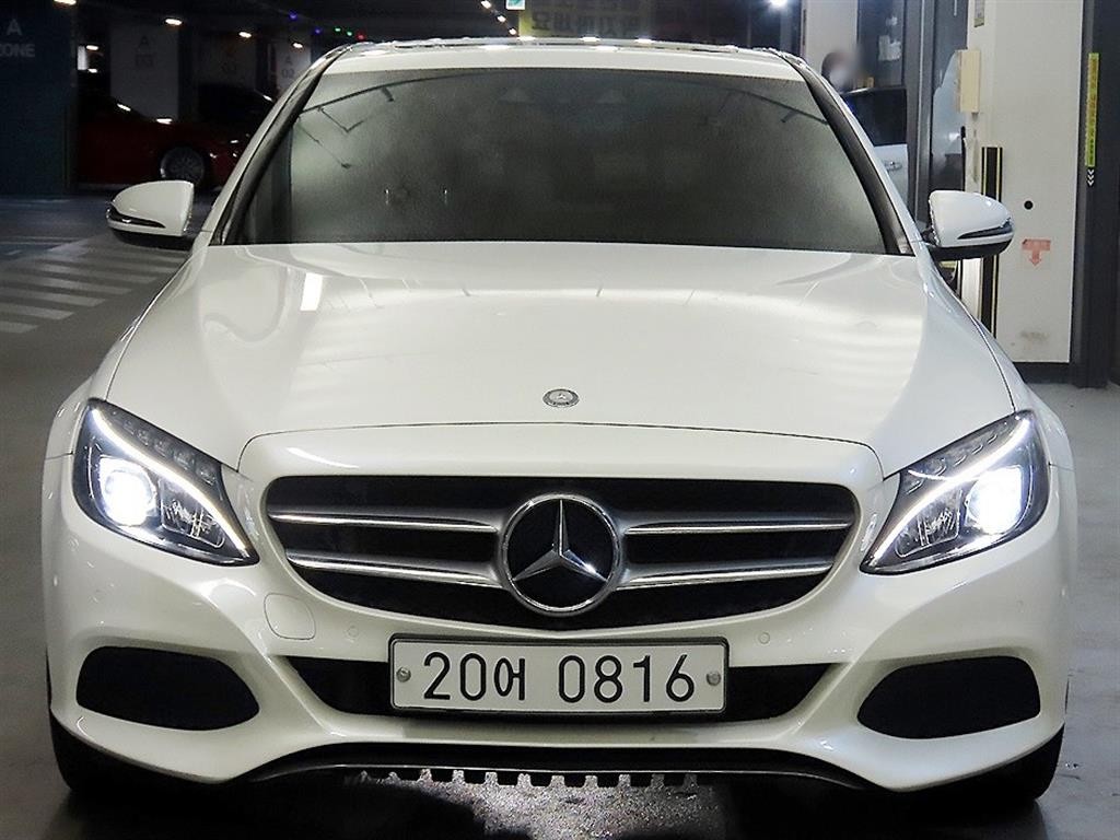 벤츠 C 클래스 C클래스 W205 C200 아방가르드 이미지 2