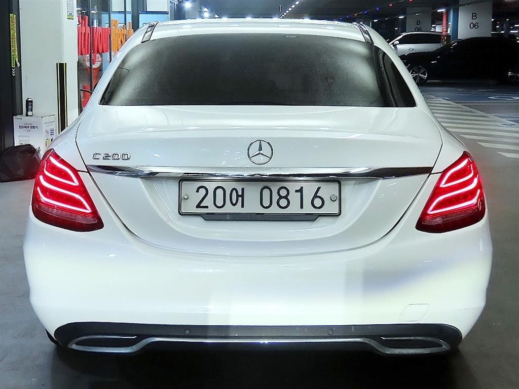 벤츠 C 클래스 C클래스 W205 C200 아방가르드 이미지 5