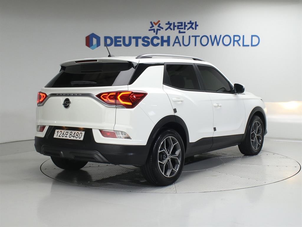KG모빌리티(쌍용) 코란도 뷰티풀코란도 2WD 디젤 1.6 C5 이미지 2