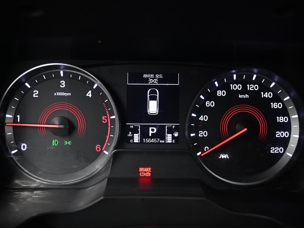 KG모빌리티(쌍용) 코란도 뷰티풀코란도 2WD 디젤 1.6 C5 이미지 7