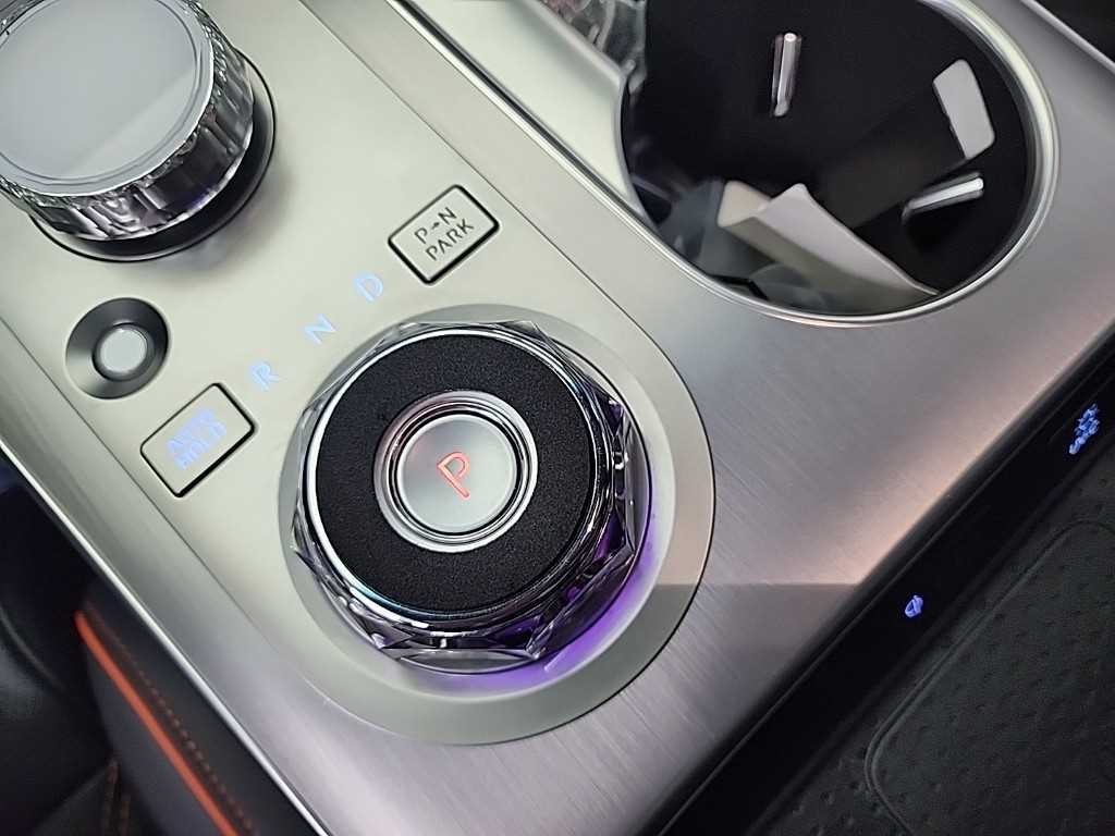 제네시스 GV70 2.5T 가솔린 AWD 스포츠 이미지 8