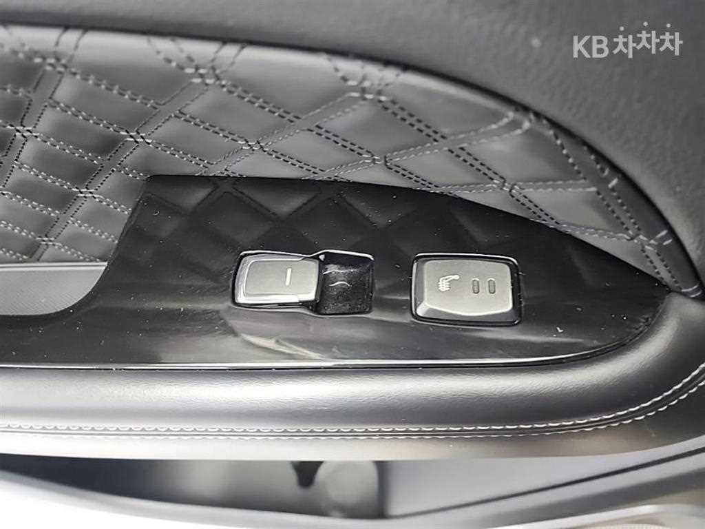 KG모빌리티(쌍용) 렉스턴 올 뉴 렉스턴 (Y450) 디젤 2.2 2WD 프레스티지 이미지 15