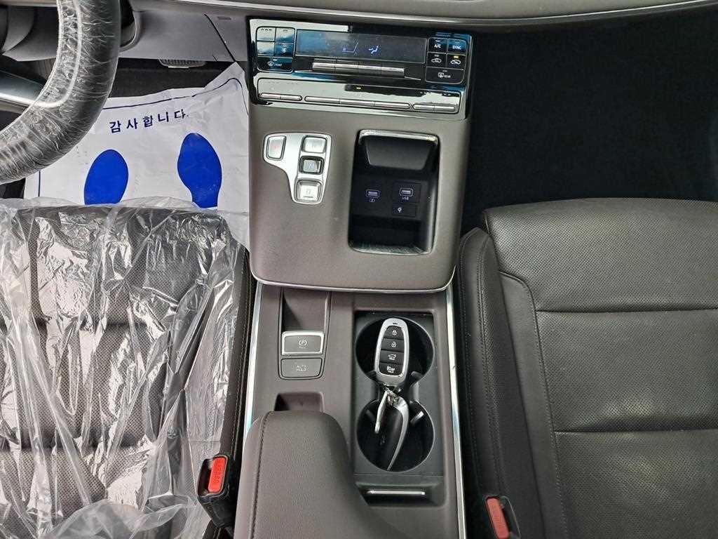 현대 그랜저 더 뉴 그랜저 IG 2.5 프리미엄 초이스 이미지 14