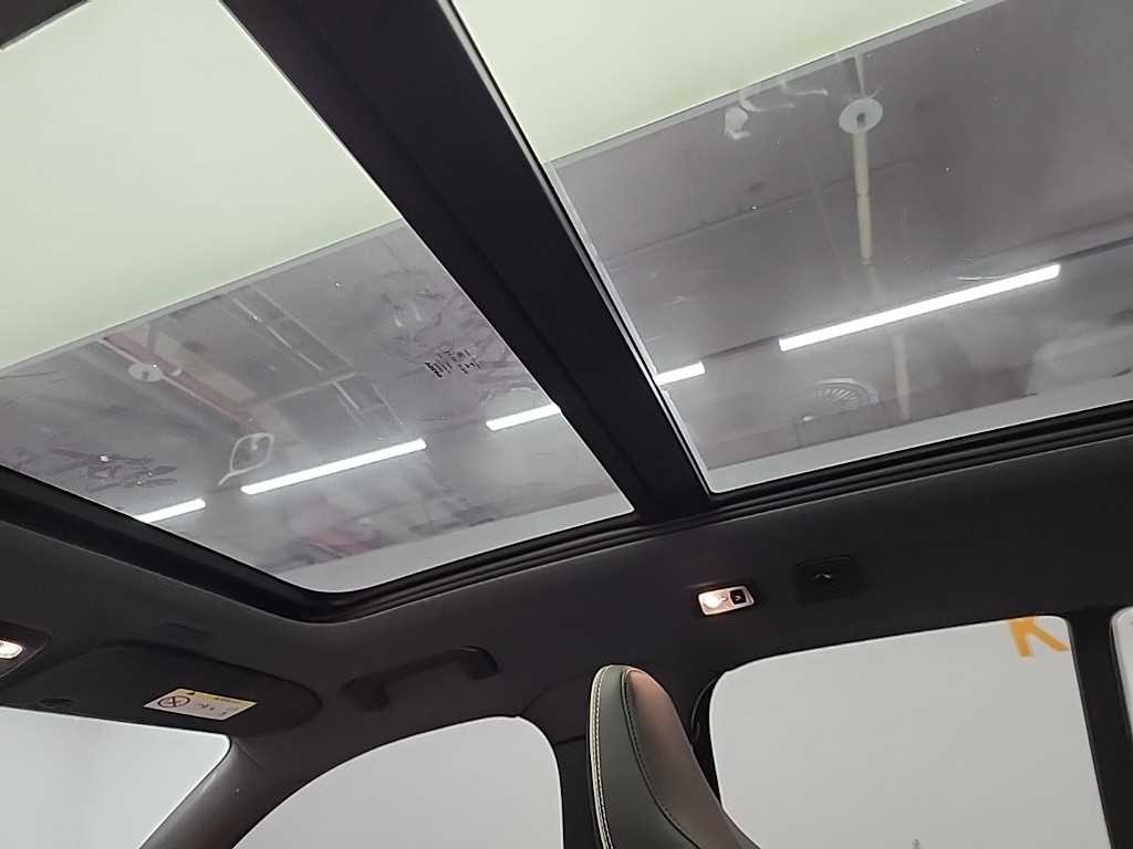 볼보 XC40 T4 4WD R-디자인 이미지 14
