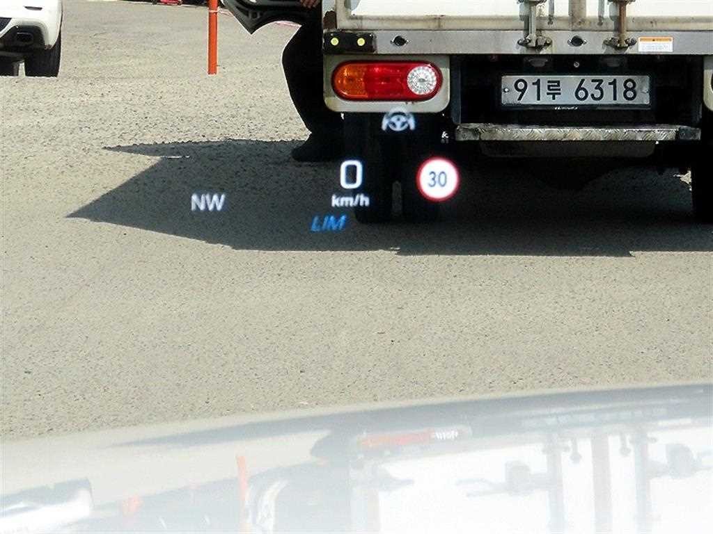 벤츠 E 클래스 E-클래스 W213 E300 4MATIC 익스클루시브 이미지 10