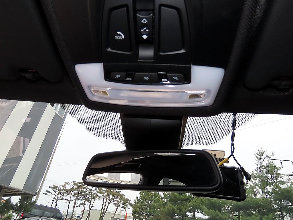 BMW 3시리즈 3시리즈 (F30) 330i M 스포츠 쉐도우 이미지 16