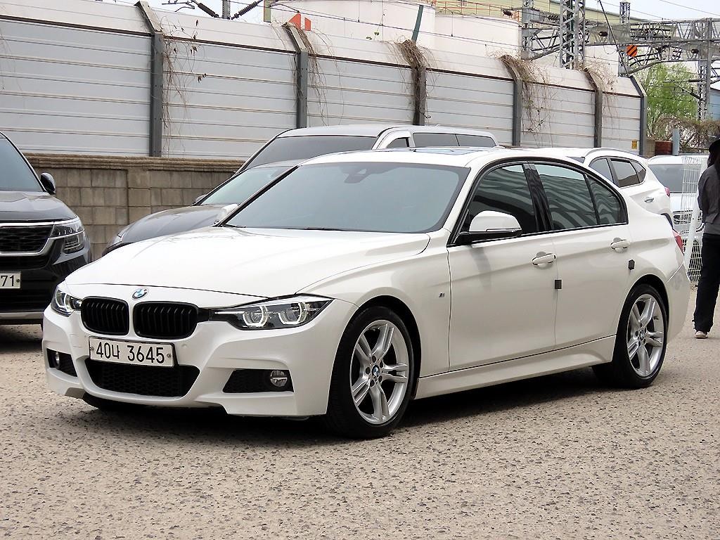 BMW 3시리즈 3시리즈 (F30) 330i M 스포츠 쉐도우 이미지 2