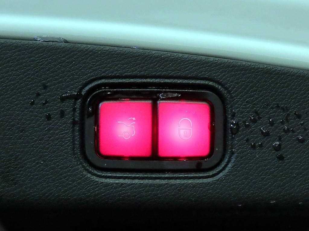 벤츠 E 클래스 E-클래스 W213 E450 4MATIC 쿠페 이미지 15