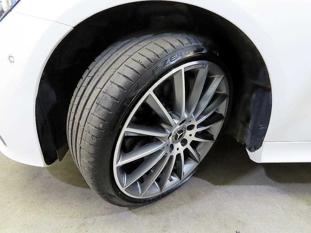 벤츠 E 클래스 E-클래스 W213 E450 4MATIC 쿠페 이미지 20