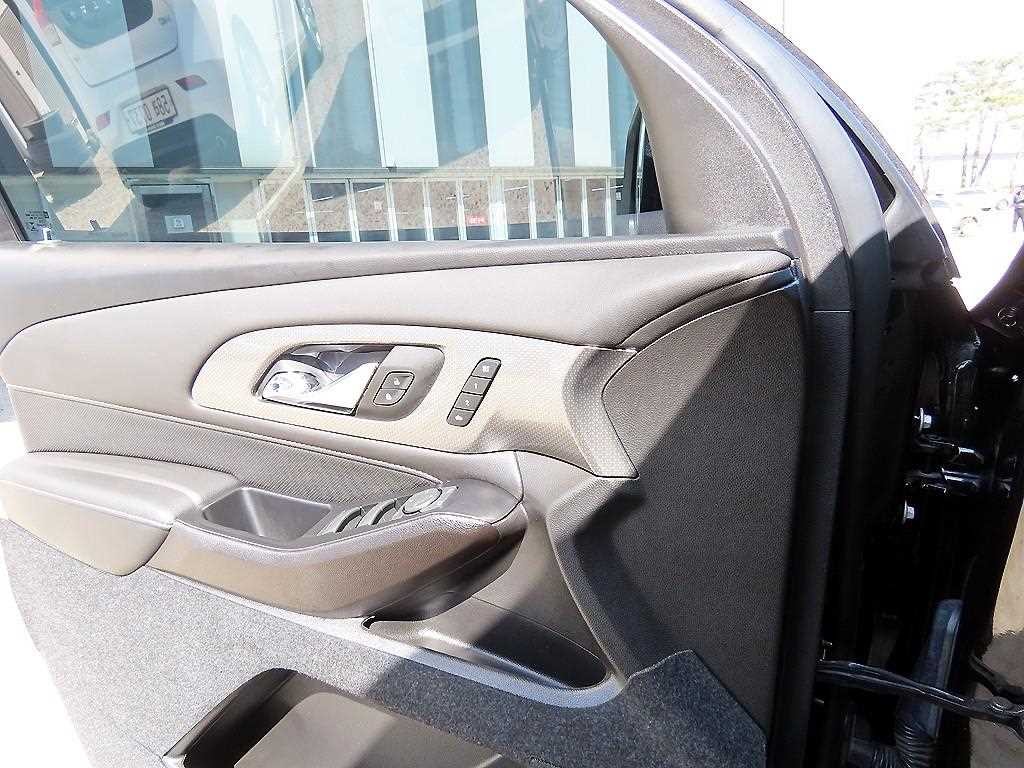 쉐보레 트래버스 3.6 AWD 레드라인 이미지 12