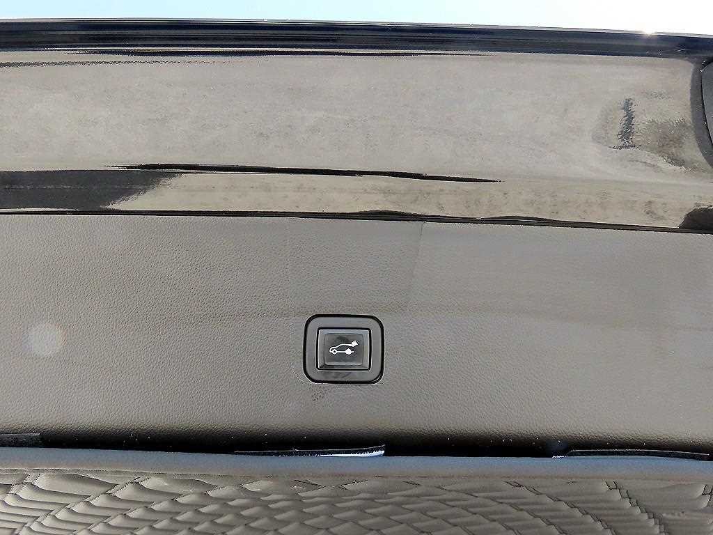 쉐보레 트래버스 3.6 AWD 레드라인 이미지 18
