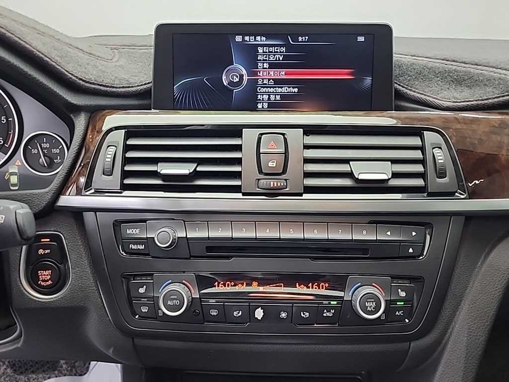 BMW 3시리즈 3시리즈 (F30) 320d xDrive 이미지 10