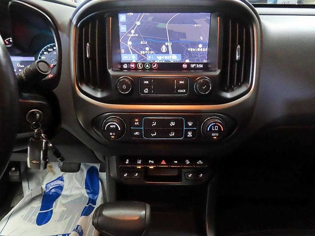 쉐보레 콜로라도 리얼 뉴 콜로라도 3.6 Z71-X 미드나잇 4WD 이미지 11
