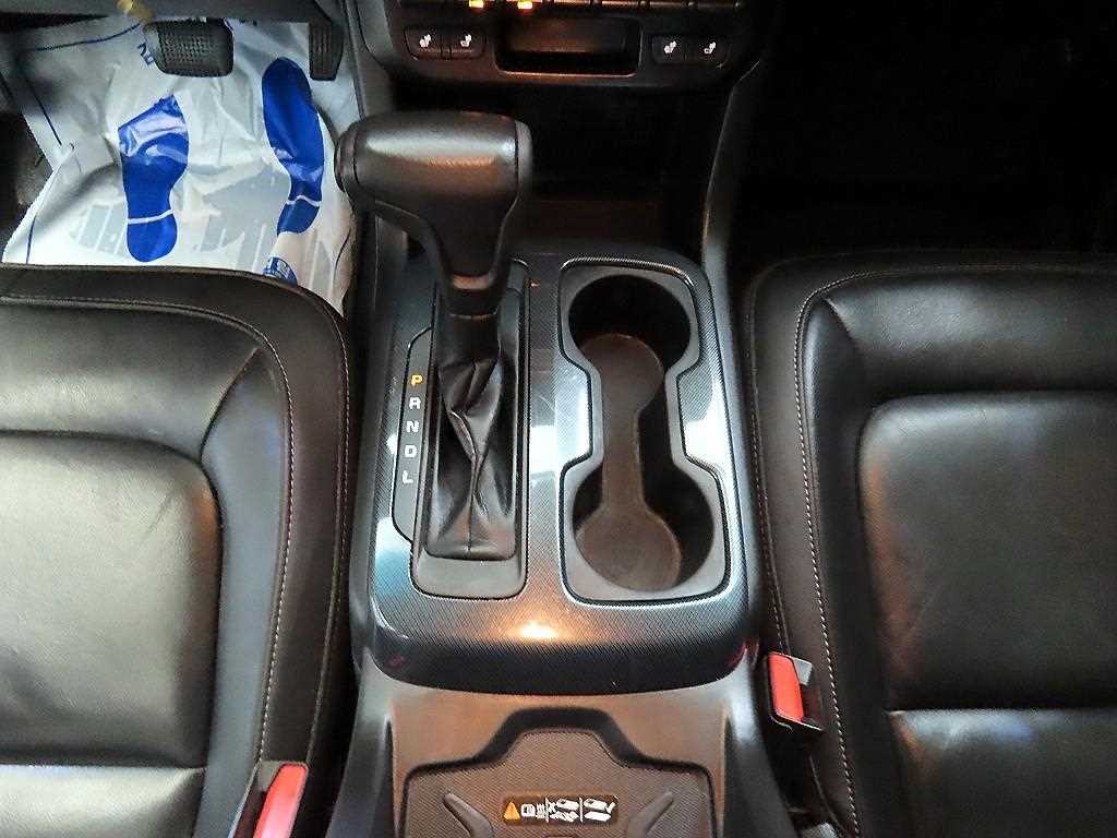 쉐보레 콜로라도 리얼 뉴 콜로라도 3.6 Z71-X 미드나잇 4WD 이미지 12
