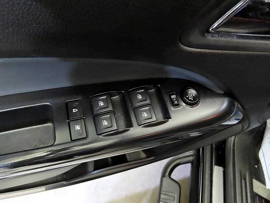 쉐보레 콜로라도 리얼 뉴 콜로라도 3.6 Z71-X 미드나잇 4WD 이미지 13
