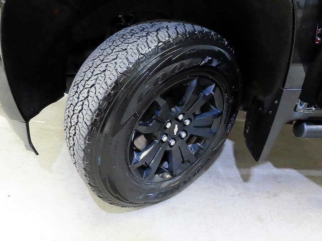 쉐보레 콜로라도 리얼 뉴 콜로라도 3.6 Z71-X 미드나잇 4WD 이미지 19