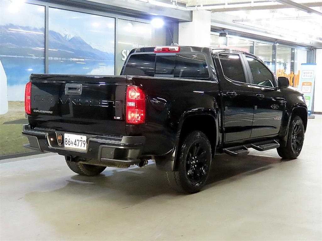 쉐보레 콜로라도 리얼 뉴 콜로라도 3.6 Z71-X 미드나잇 4WD 이미지 4