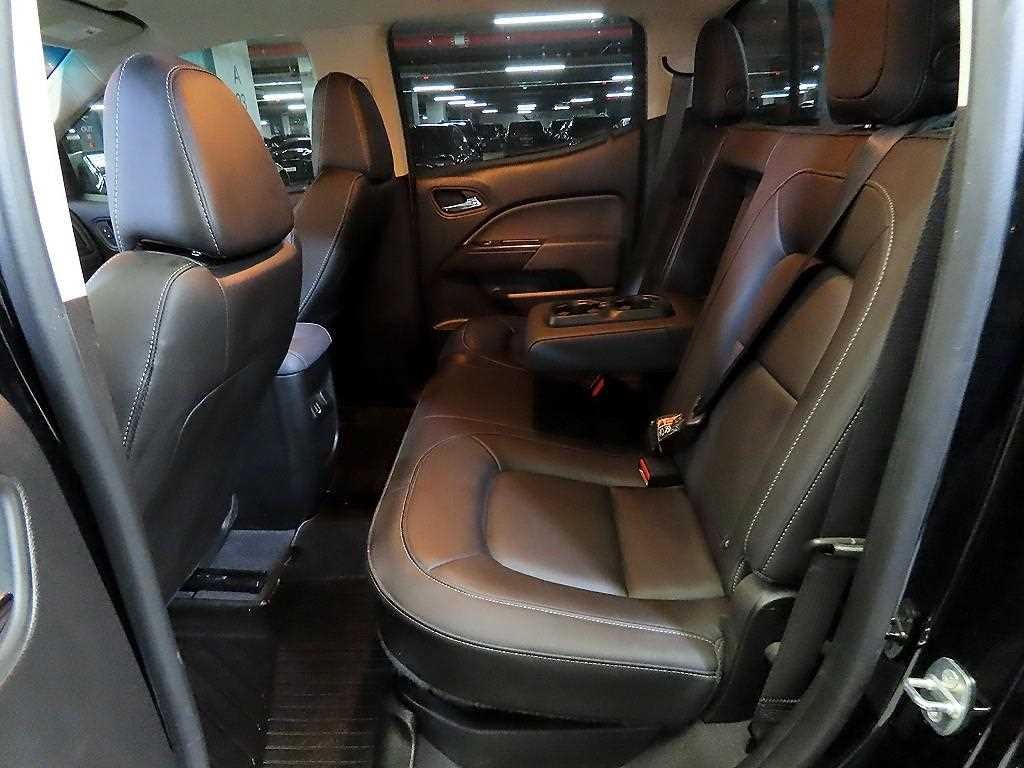 쉐보레 콜로라도 리얼 뉴 콜로라도 3.6 Z71-X 미드나잇 4WD 이미지 7