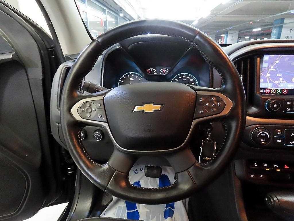 쉐보레 콜로라도 리얼 뉴 콜로라도 3.6 Z71-X 미드나잇 4WD 이미지 8