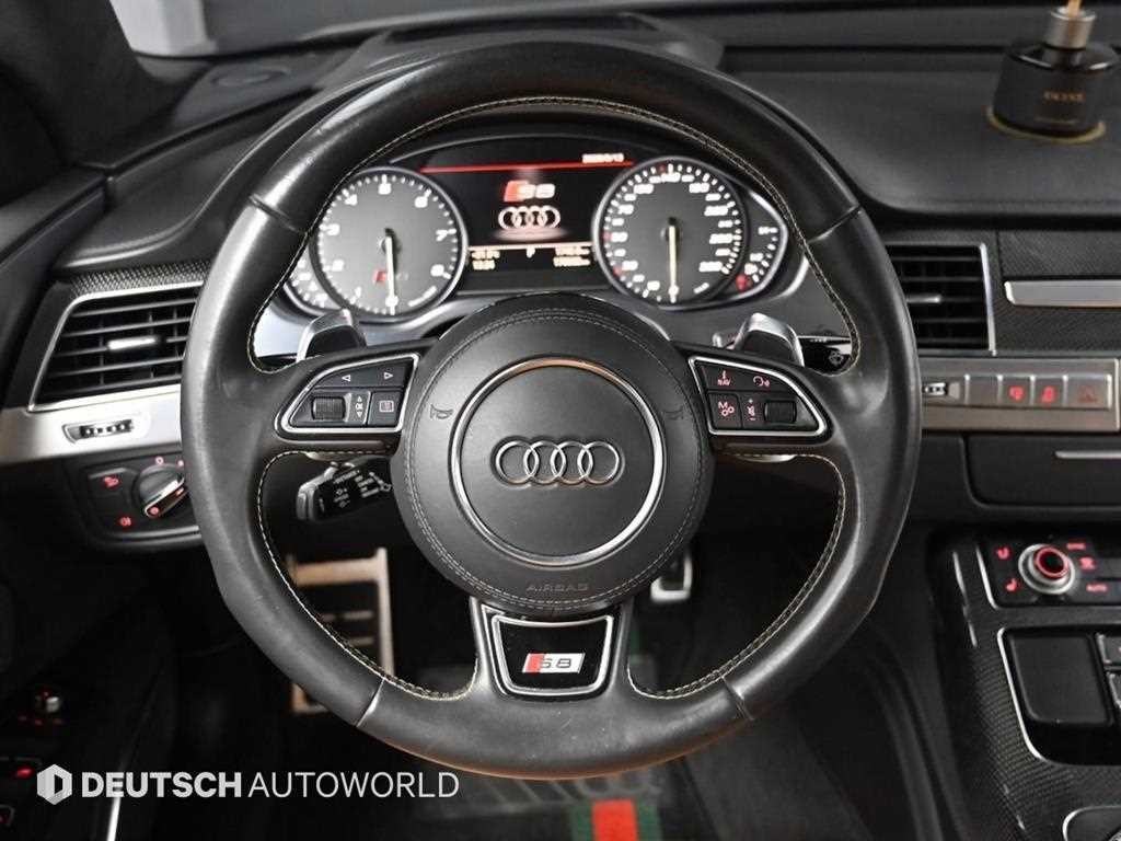 아우디 S8 4.0 TFSI 콰트로 이미지 12