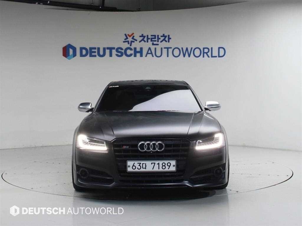 아우디 S8 4.0 TFSI 콰트로 이미지 3