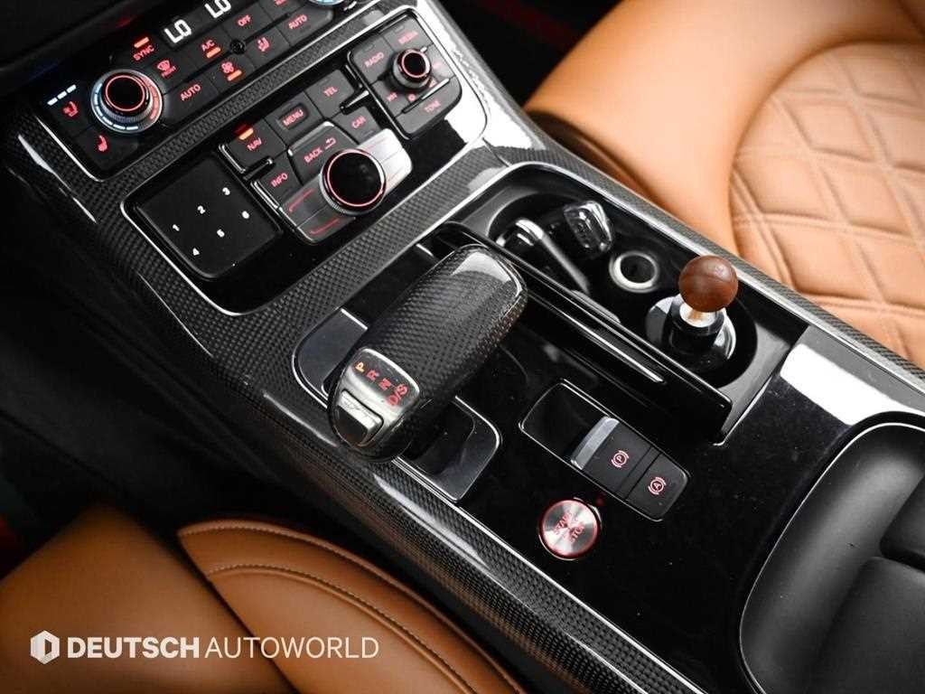 아우디 S8 4.0 TFSI 콰트로 이미지 8