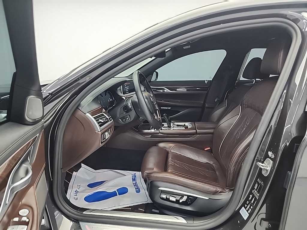 BMW 7시리즈 7시리즈 (G11) 730Ld xDrive 이미지 11