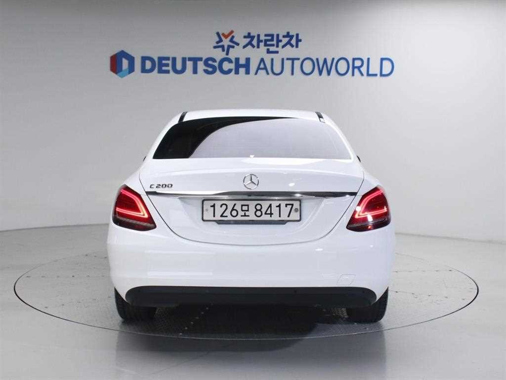 벤츠 C 클래스 C클래스 W205 C200 아방가르드 이미지 4
