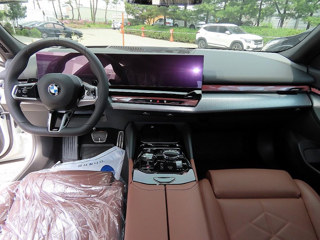 BMW 5시리즈 5시리즈 (G60) 530i xDrive M 스포츠 이미지 7