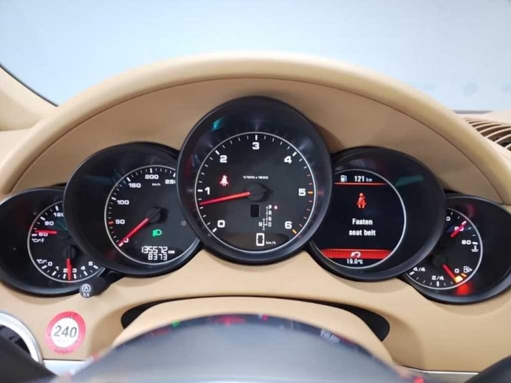 포르쉐 카이엔 뉴 카이엔 3.0 디젤 이미지 6