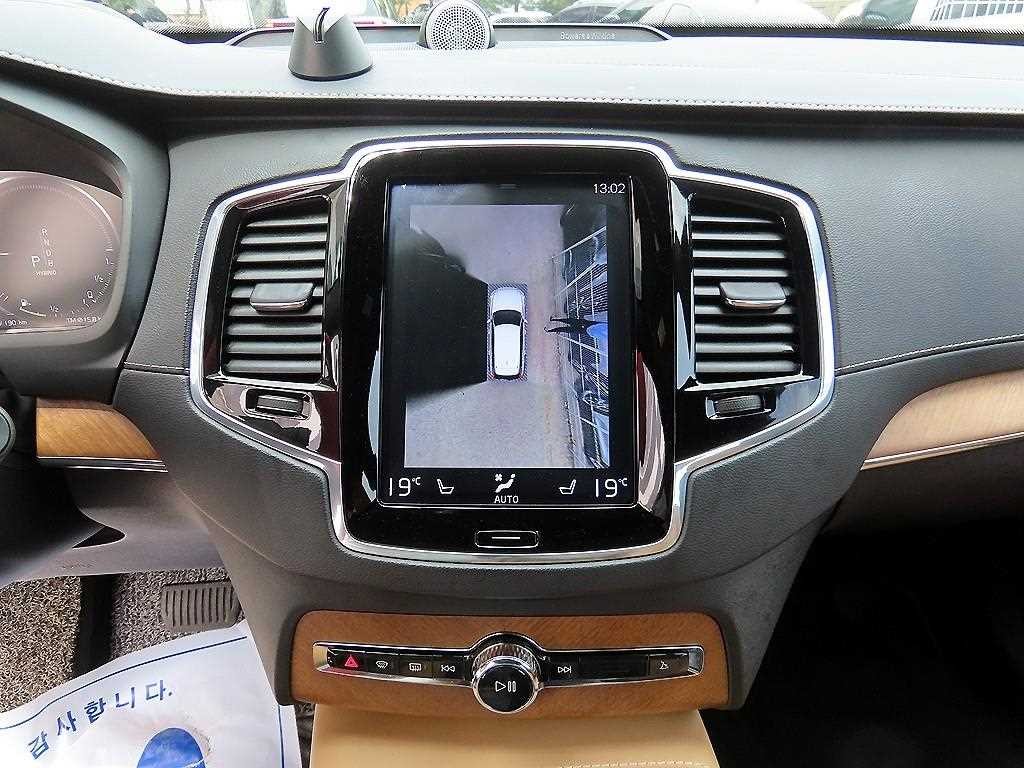볼보 XC90 XC90 2세대 2.0 T8 AWD 인스크립션 이미지 13