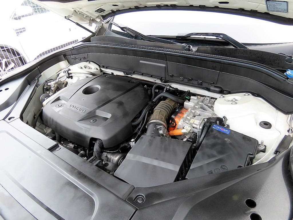 볼보 XC90 XC90 2세대 2.0 T8 AWD 인스크립션 이미지 19