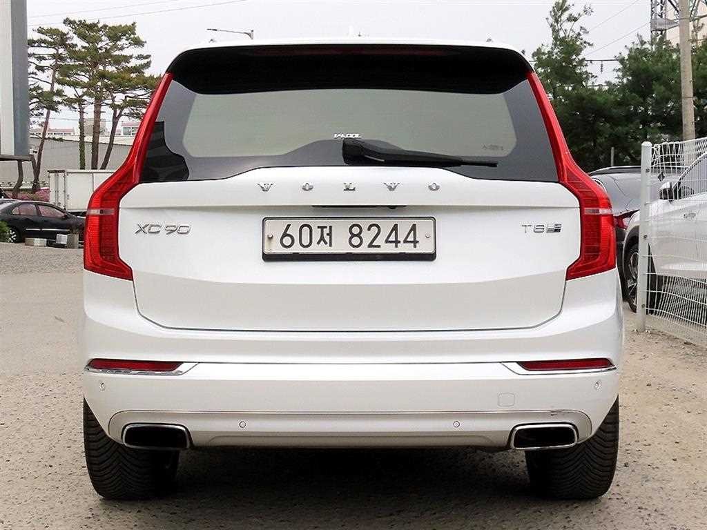 볼보 XC90 XC90 2세대 2.0 T8 AWD 인스크립션 이미지 4