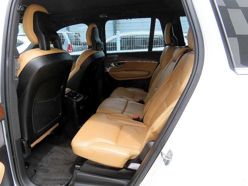 볼보 XC90 XC90 2세대 2.0 T8 AWD 인스크립션 이미지 6