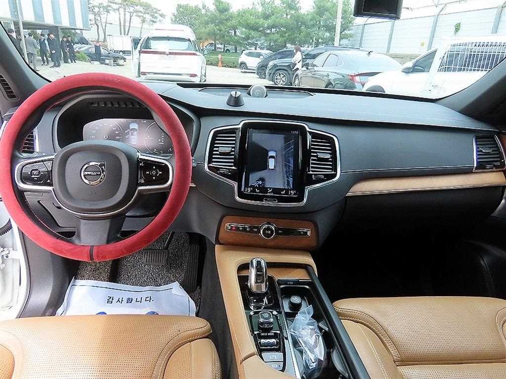 볼보 XC90 XC90 2세대 2.0 T8 AWD 인스크립션 이미지 7
