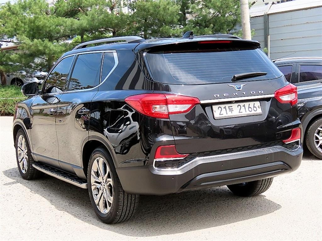 KG모빌리티(쌍용) 렉스턴 G4렉스턴 디젤 2.2 4WD 유라시아 에디션 이미지 3