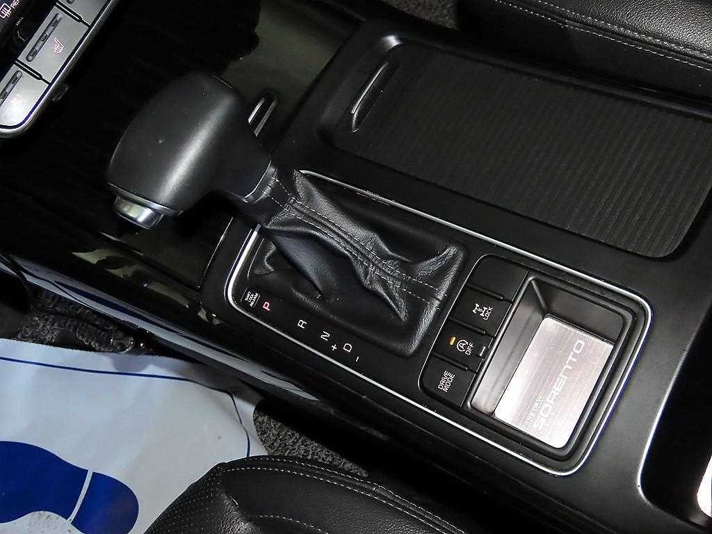 기아 쏘렌토 더 뉴 쏘렌토 디젤 2.0 4WD 프레스티지 이미지 12