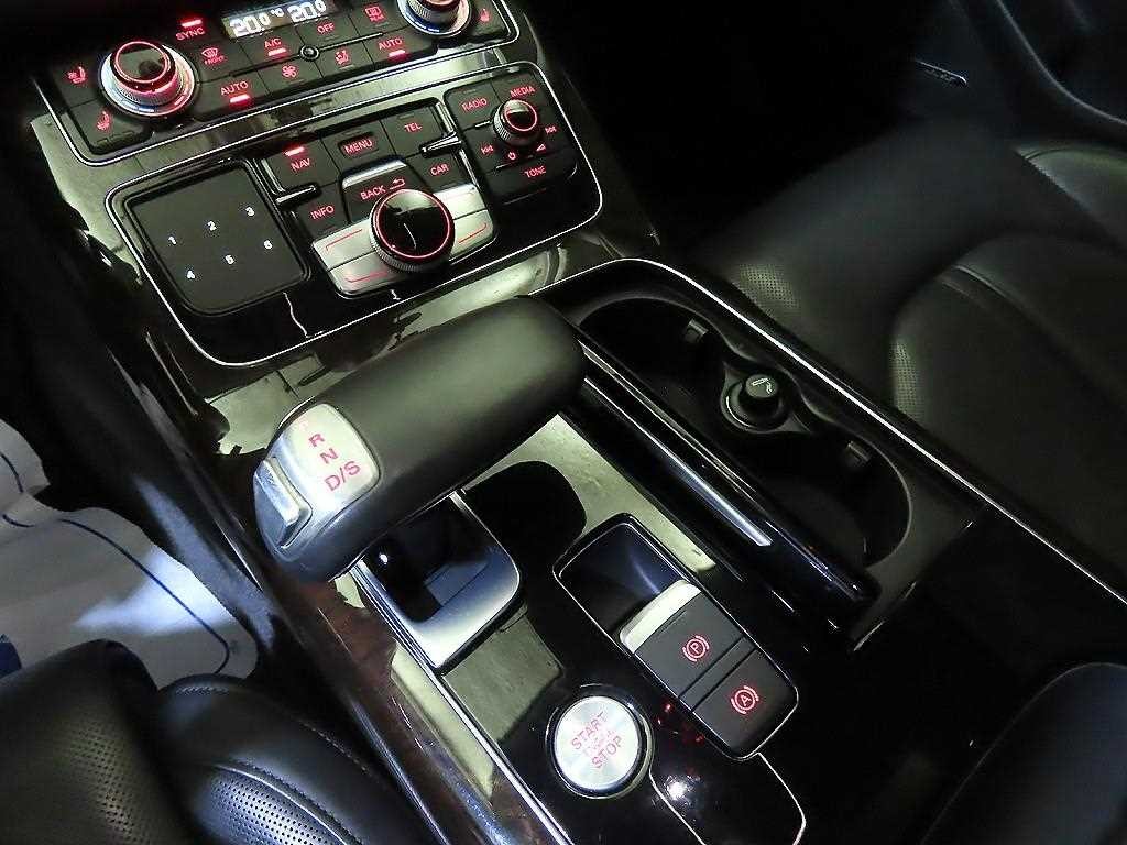 아우디 A8 뉴A8 60 TDI 콰트로 이미지 12