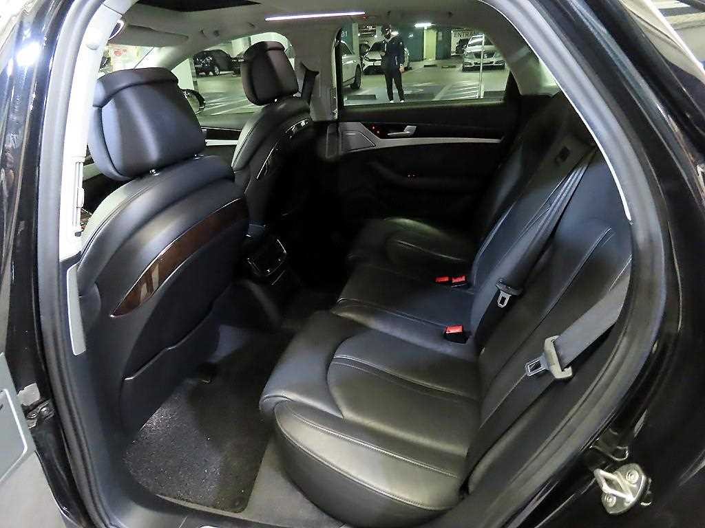 아우디 A8 뉴A8 60 TDI 콰트로 이미지 7