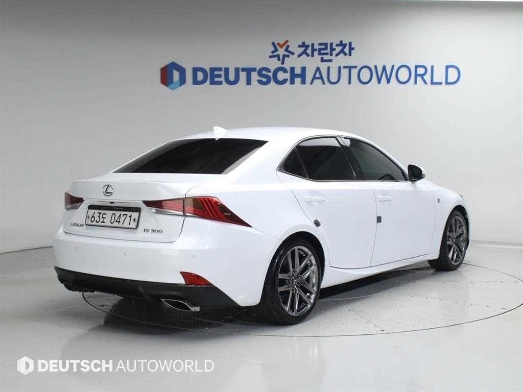 렉서스 IS 뉴IS300 F-SPORT 이미지 2
