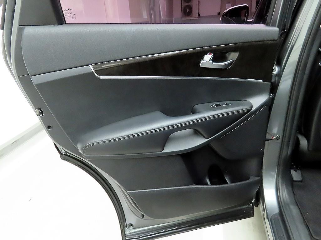 기아 쏘렌토 올 뉴 쏘렌토 디젤 2WD 2.0 프레스티지 이미지 12