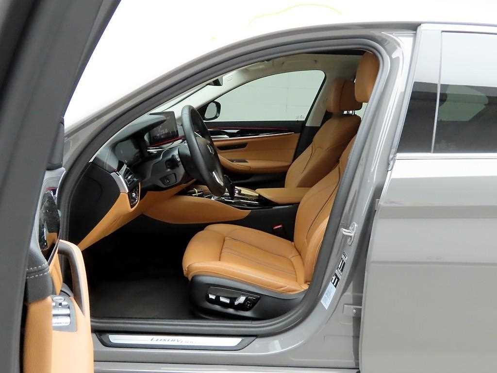 BMW 5시리즈 5시리즈 (G30) 520i M 스포츠 이미지 11