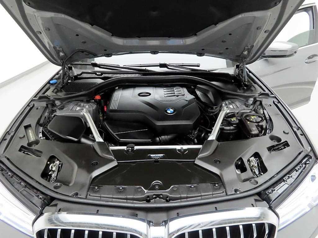 BMW 5시리즈 5시리즈 (G30) 520i M 스포츠 이미지 20