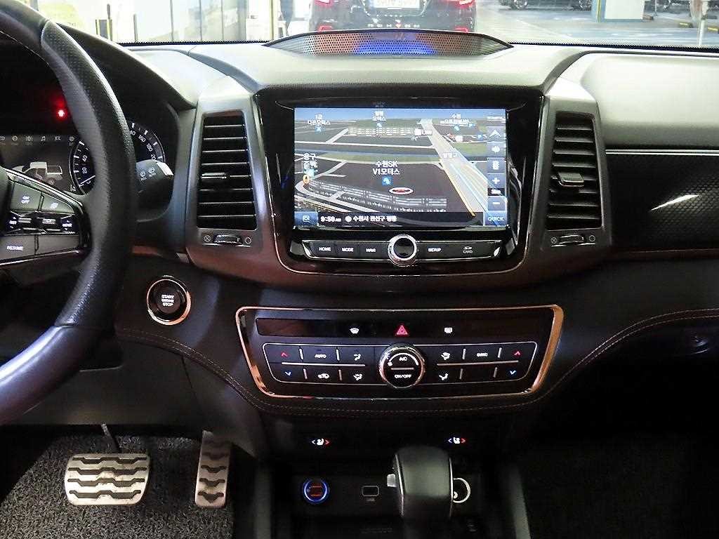 KG모빌리티(쌍용) 렉스턴 더 뉴 렉스턴 스포츠 디젤 2.2 4WD 노블레스 이미지 11